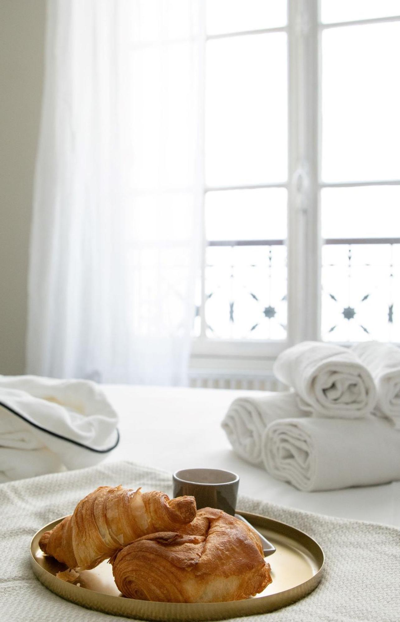 Eiffel Tower & Les Invalides - 1Br - Cityapartmentstay Paris Exteriör bild