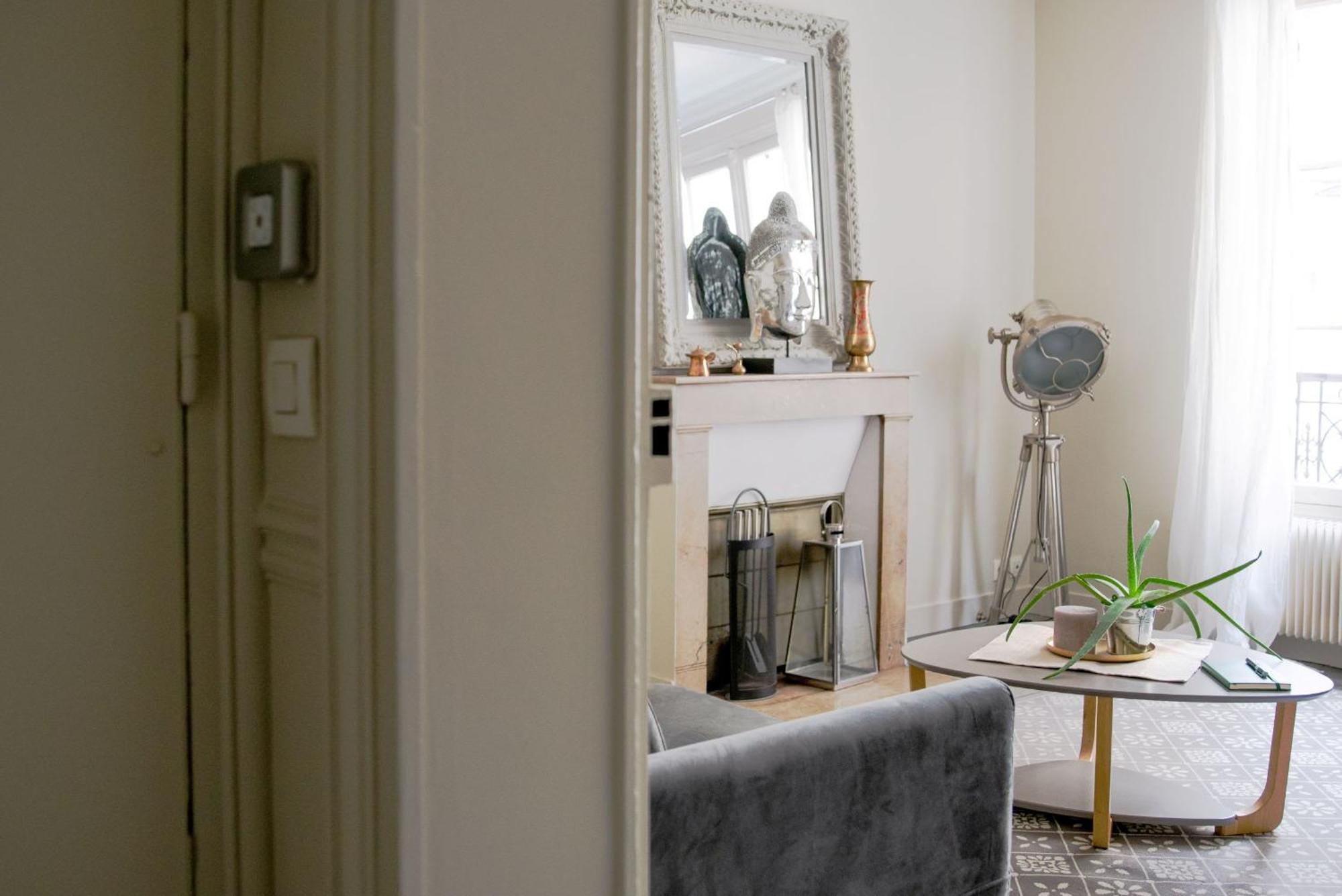 Eiffel Tower & Les Invalides - 1Br - Cityapartmentstay Paris Exteriör bild