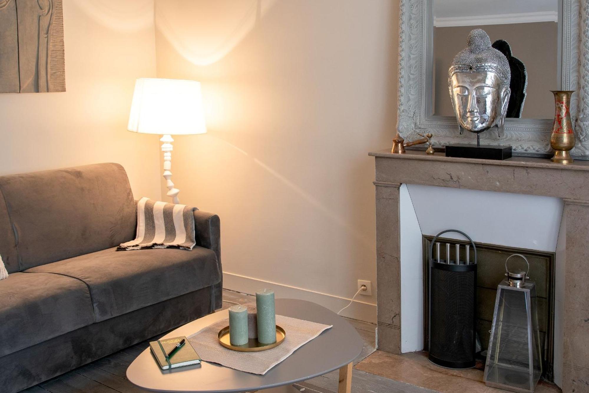 Eiffel Tower & Les Invalides - 1Br - Cityapartmentstay Paris Exteriör bild